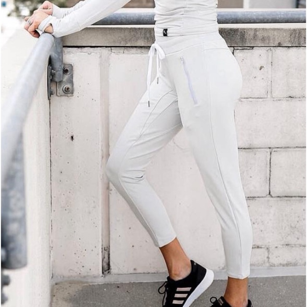 Rokwolf Lounge Joggers in Lunar Rock New